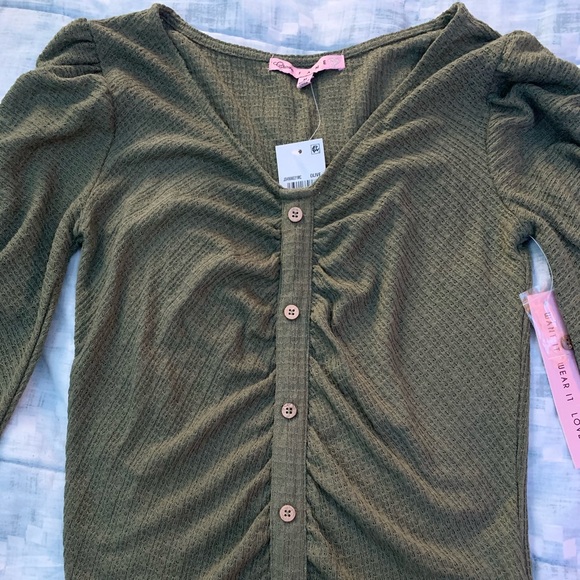 Olive green blouse - Picture 2 of 3